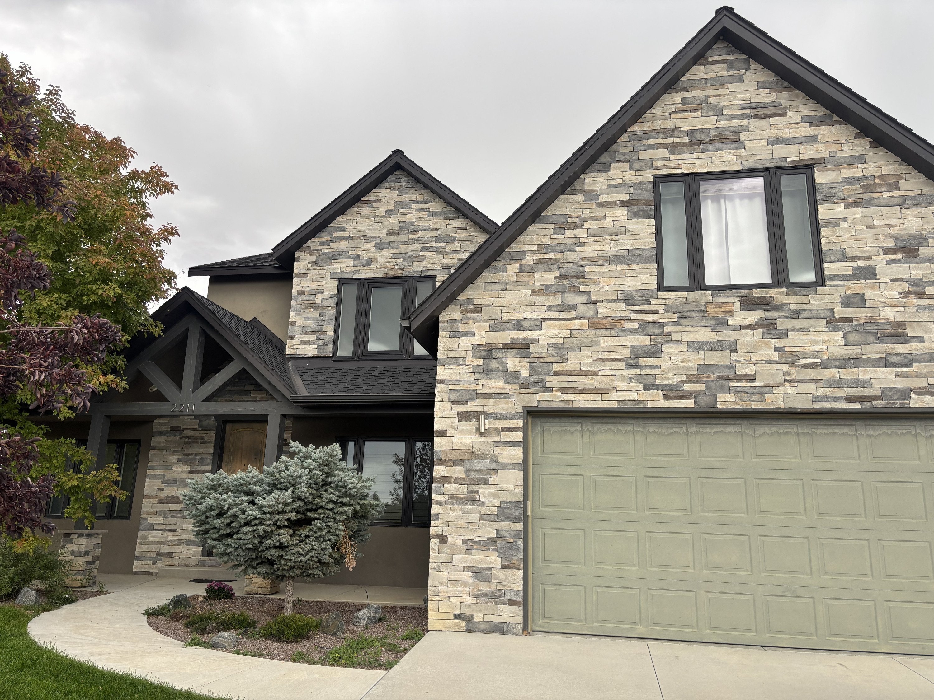 2211 Fellows Drive